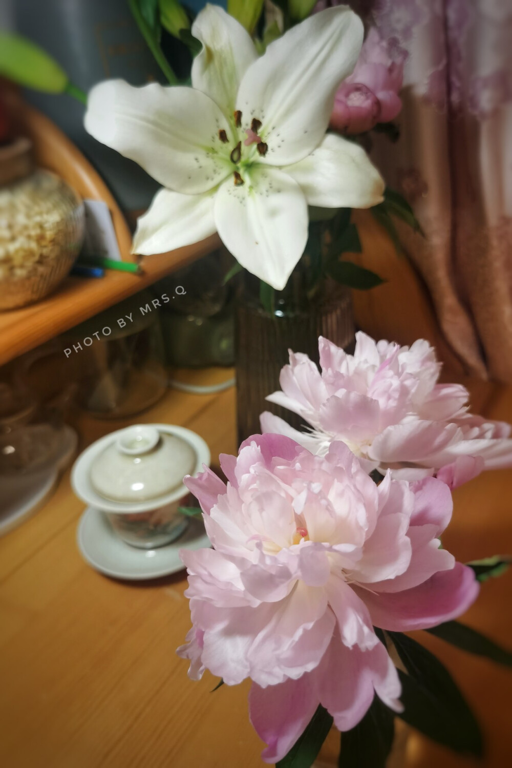 2021.4.17晴☀️
重瓣芍药开花了~超级美~