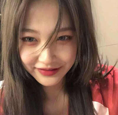 我花了好长时间说服自己 这段时间我一直在不停挣扎 自愈又崩溃