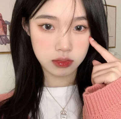 我花了好长时间说服自己 这段时间我一直在不停挣扎 自愈又崩溃