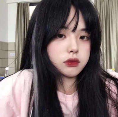 我花了好长时间说服自己 这段时间我一直在不停挣扎 自愈又崩溃