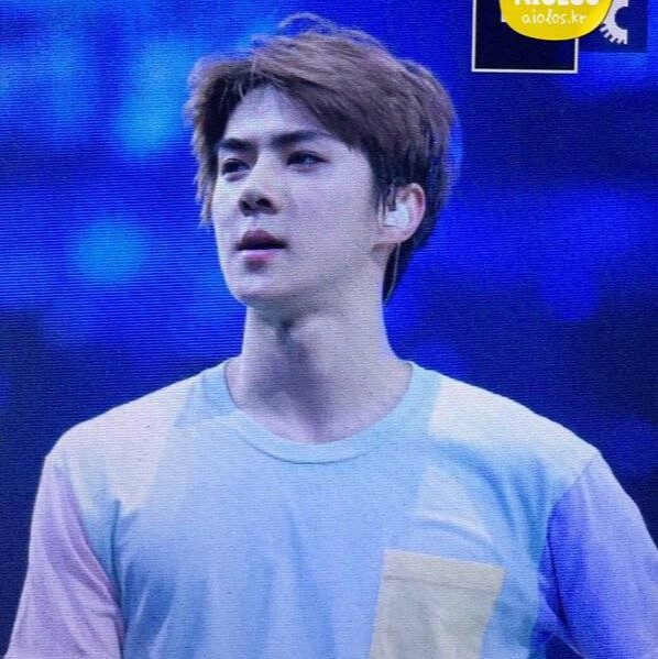 真羡慕那些有故事的人，不像我，一个帅字贯穿一生。