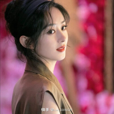 第一眼惊艳 第二眼沦陷 第三眼不负遇见