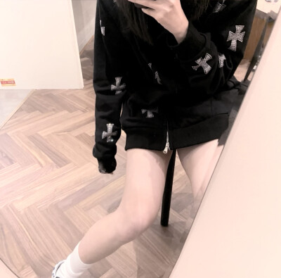 二传记得注明我叫皇小韵.（自调滤镜 没手别拿）