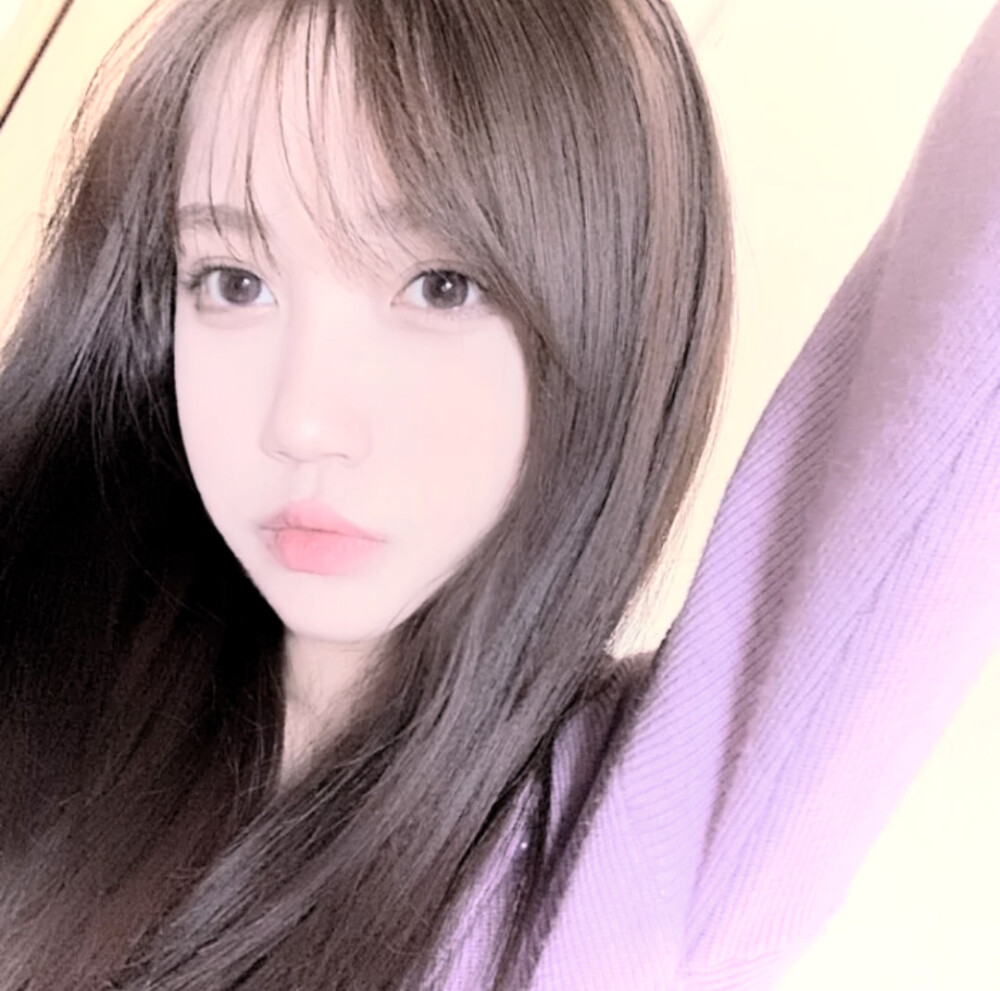 二传记得我叫皇小韵.礼貌拿图.自调滤镜