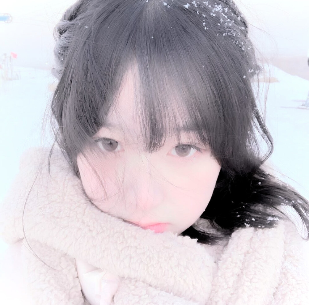 二传记得我叫皇小韵.礼貌拿图.自调滤镜