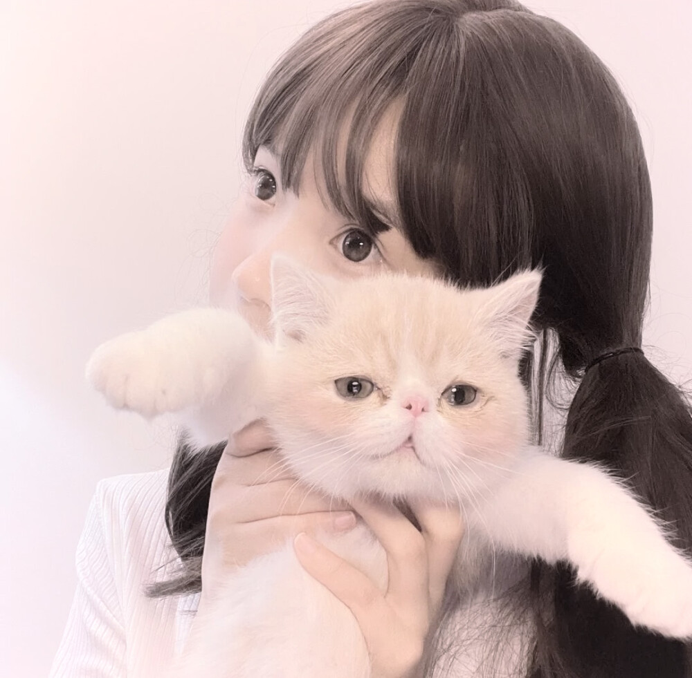 二传记得我叫皇小韵.礼貌拿图.自调滤镜