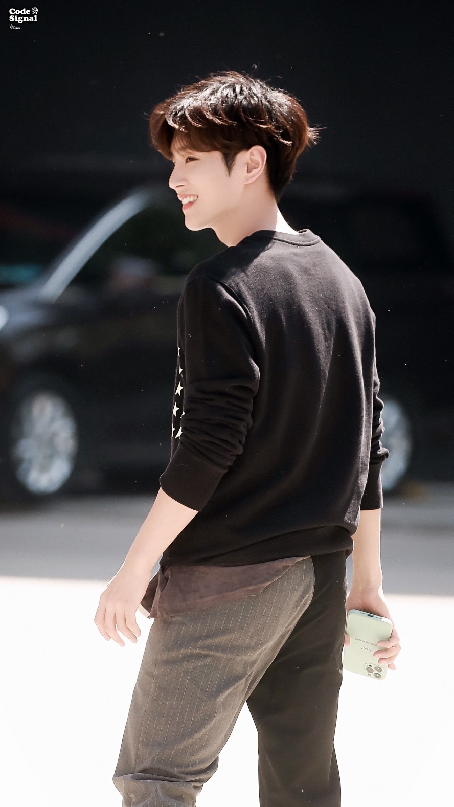 210418金曲青春录制uniq李汶翰79阳光灿烂的笑容79crlogo