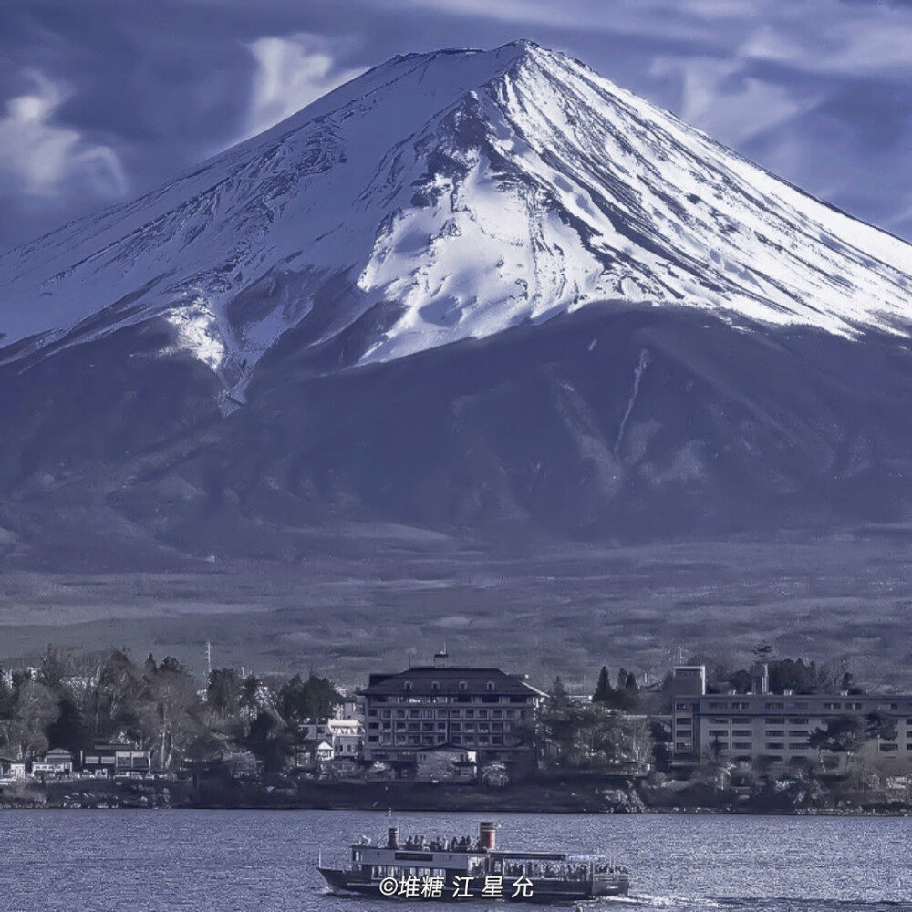 丁程鑫 ‖ 江星允
谁能凭爱意将富士山占有