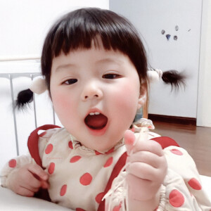 情侣动漫萌娃