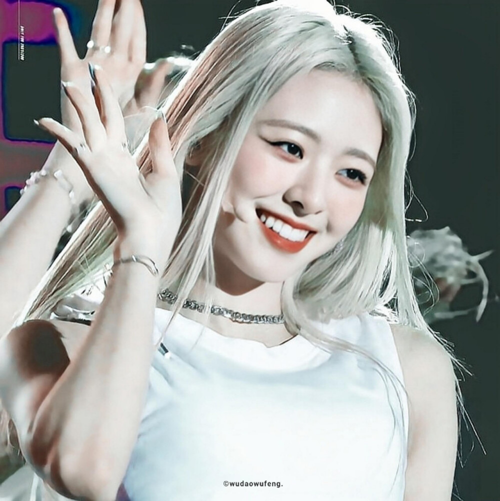 不知道算不算绿调 但是第一次搞这种调子还是来发一下吧
申有娜｜GLINTYUNA