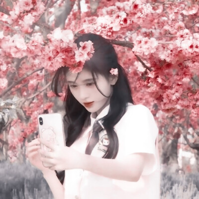 *鞠婧祎
©江柒甜