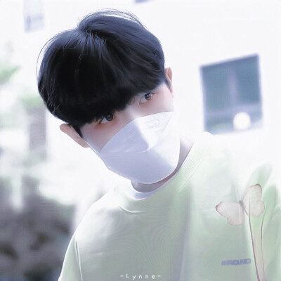 • 金在奂
· Lynne