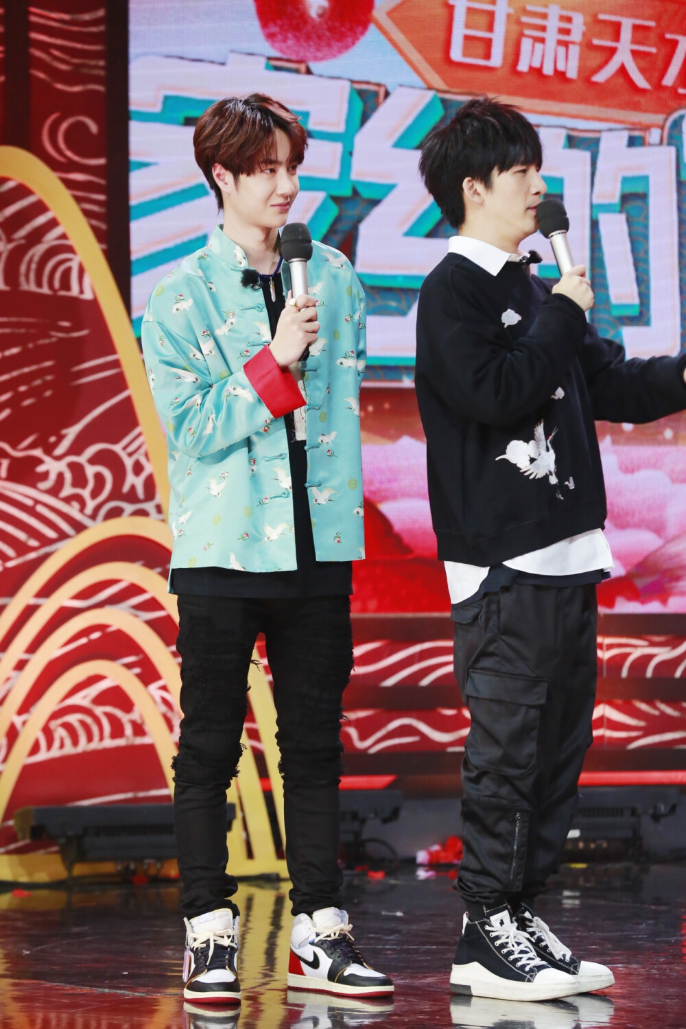 190210 天天向上 @UNIQ-王一博 ?汉唐风也是帅出新高度? cr:logo