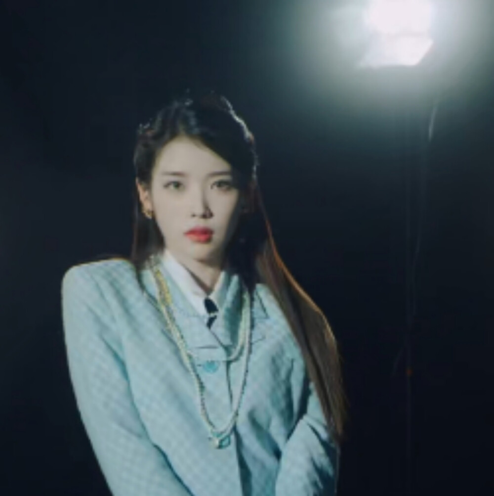 IU《Coin》/见简介