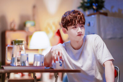 白敬亭•八零九零