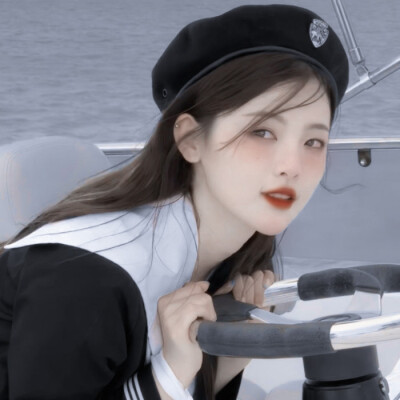 
（杨超越）海鸥不再眷恋大海