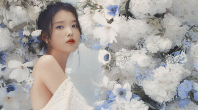 IU | 正规五辑内页扫图
cr:边五爷