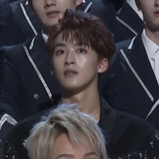 何焉悦色可二改
二改标明顾雨曦