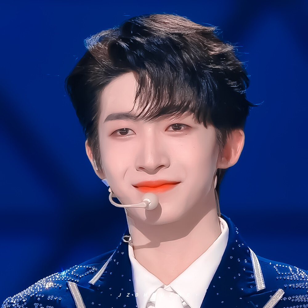 
" 恭喜刘宇C位出道!! "
