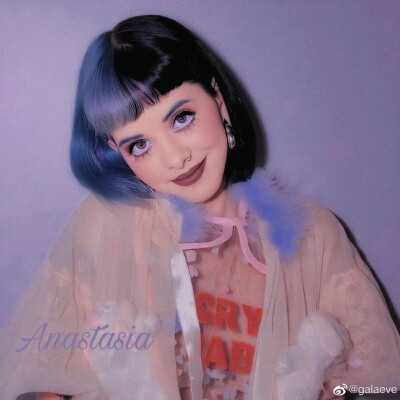 Melanie Martinez 梅兰妮