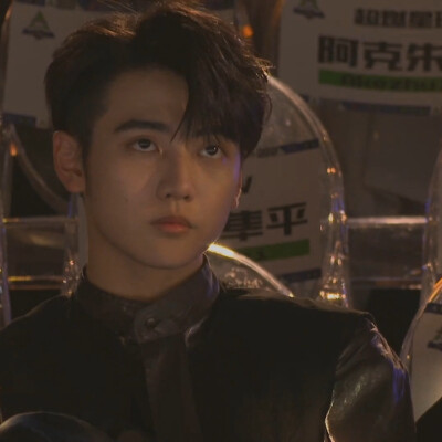 何焉悦色可二改
二改标明顾雨曦