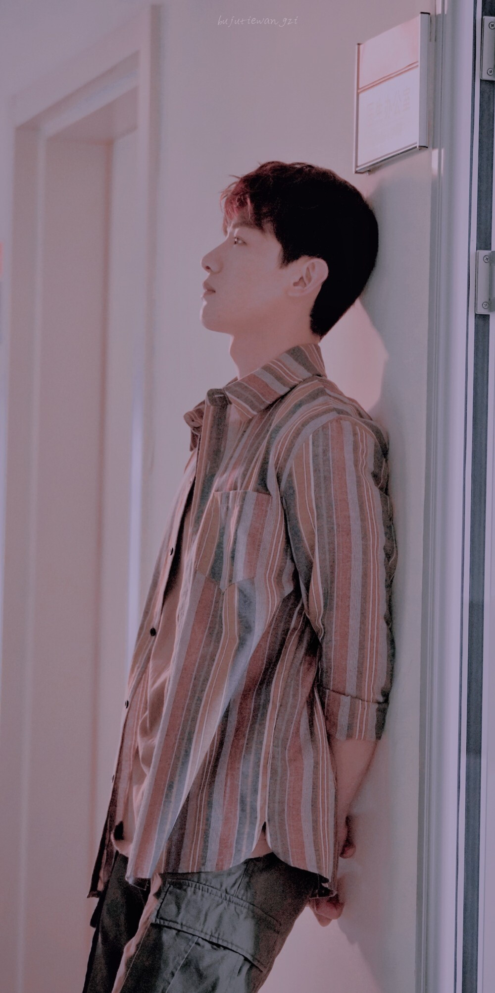 白敬亭•八零九零