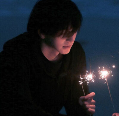 情侣头像
图源网络