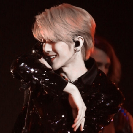 ·沉默不是没情绪 只是觉得说出来没意思·
cr.Chocolate·Kun