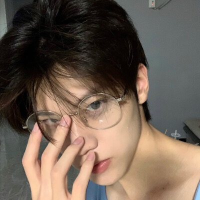 男生头像 自找自截
二传注明無形文野 拿图点赞❗️