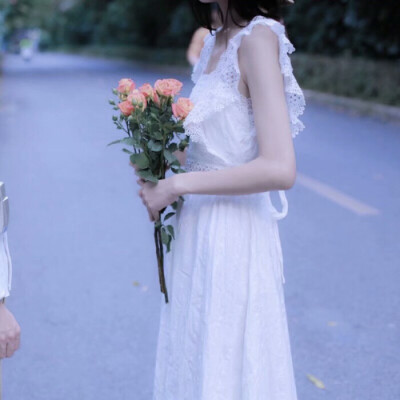 仙气婚纱女神，人间理想优质背景女头（侵删）