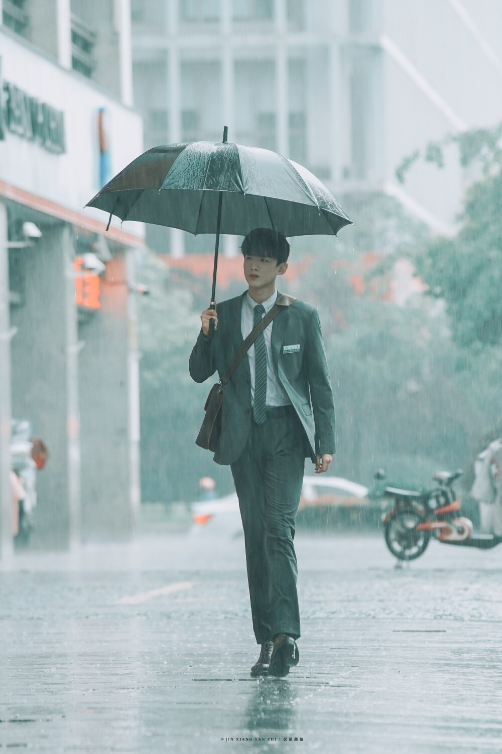 白敬亭•八零九零