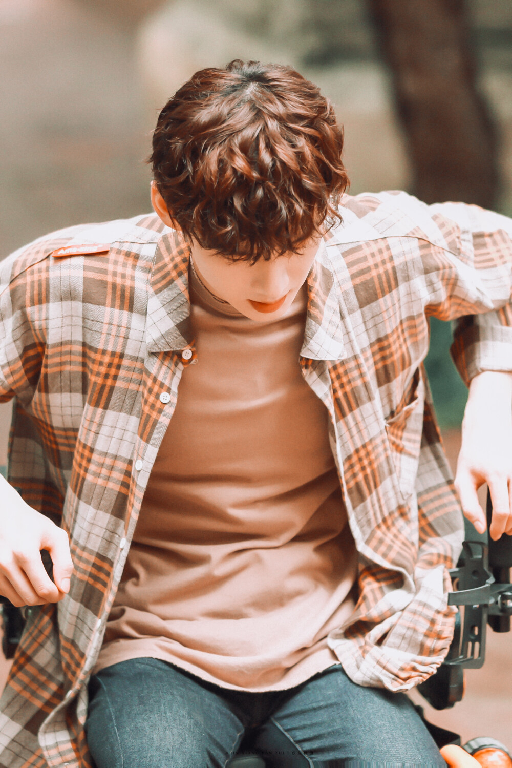 白敬亭•八零九零