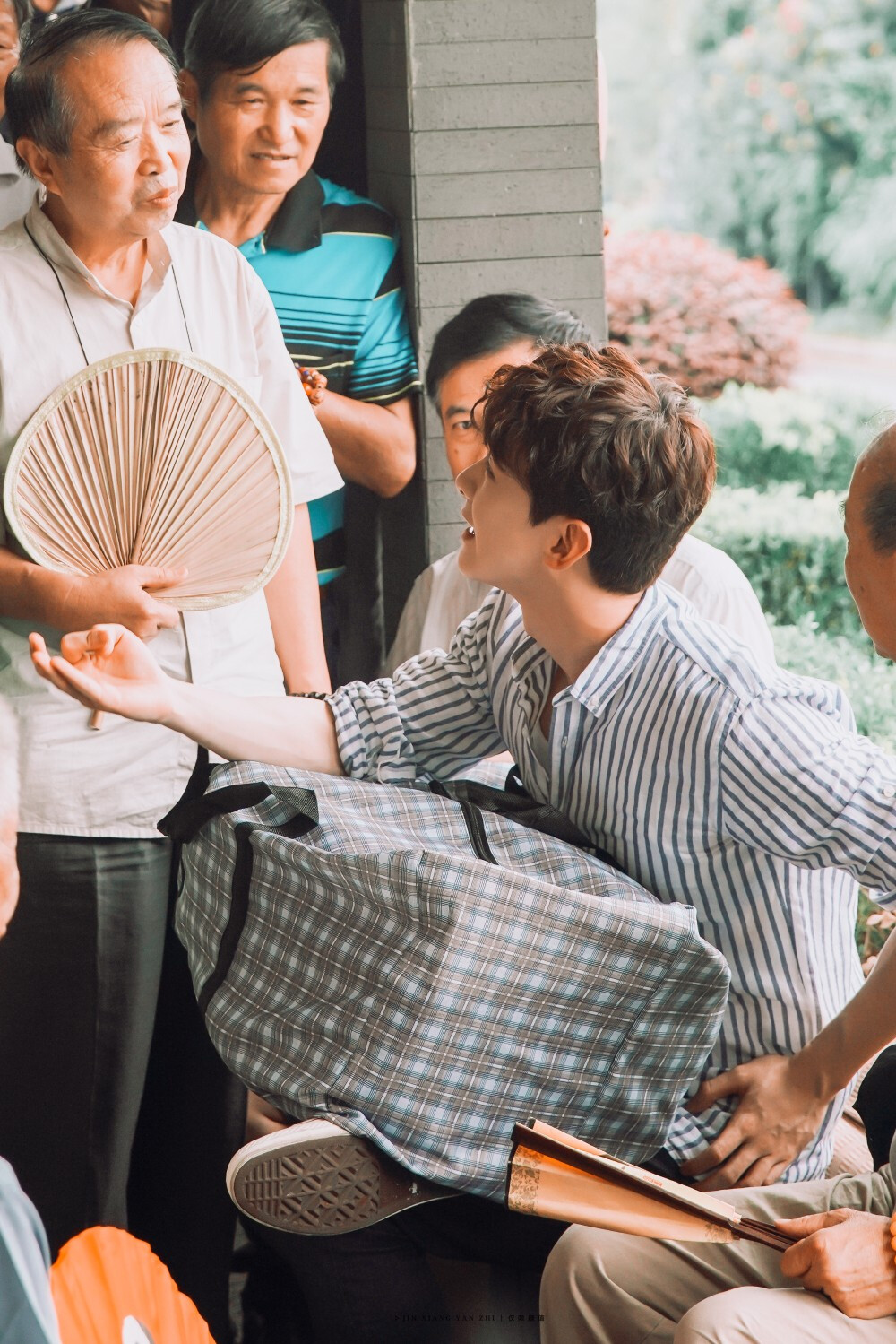 白敬亭•八零九零