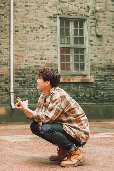 白敬亭•八零九零