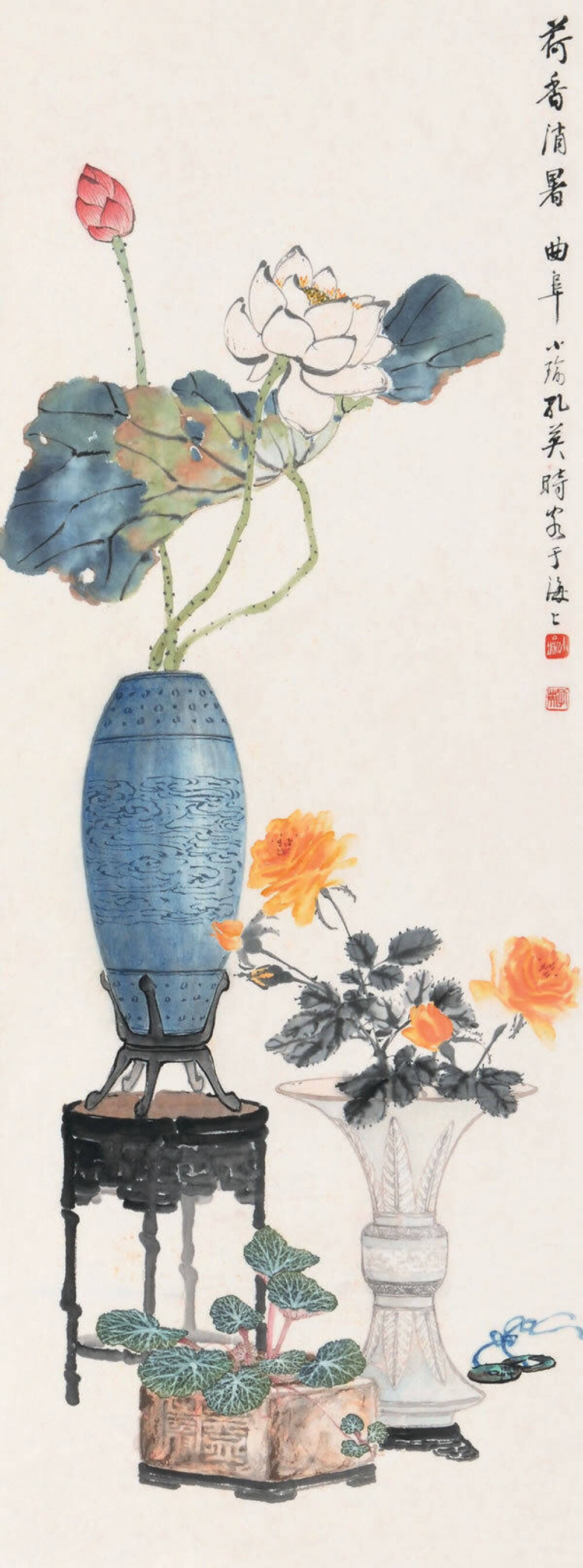 孔小瑜（1899－1984），原名宪英，生于慈溪庄桥孔家村。
擅长花卉博古，追求形象逼真，笔意松动逸格。并刻苦练就了强记默写的本领，从三代青铜器外，广涉人物、翎毛、走兽、鱼虫手到形俱，呼之欲出，无所不精。其博古画与张善孖的虎、熊松泉的狮并称。其出众的表现力人称任佰年后第一人，为“海上画派”代表之一。