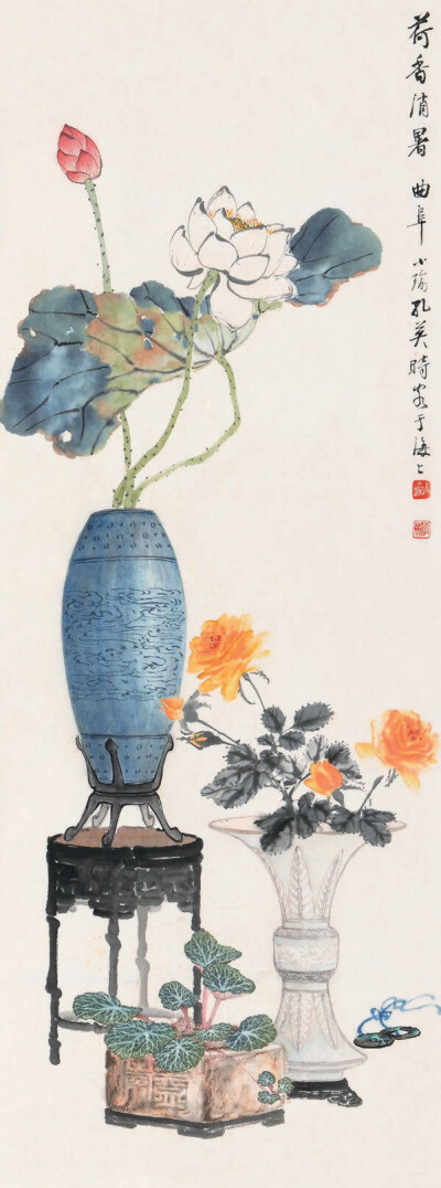 孔小瑜（1899－1984），原名宪英，生于慈溪庄桥孔家村。
擅长花卉博古，追求形象逼真，笔意松动逸格。并刻苦练就了强记默写的本领，从三代青铜器外，广涉人物、翎毛、走兽、鱼虫手到形俱，呼之欲出，无所不精。其博…