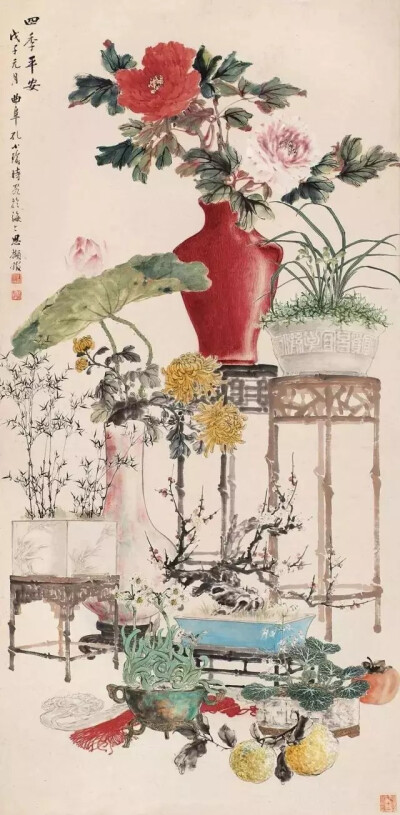 孔小瑜（1899－1984），原名宪英，生于慈溪庄桥孔家村。
擅长花卉博古，追求形象逼真，笔意松动逸格。并刻苦练就了强记默写的本领，从三代青铜器外，广涉人物、翎毛、走兽、鱼虫手到形俱，呼之欲出，无所不精。其博…