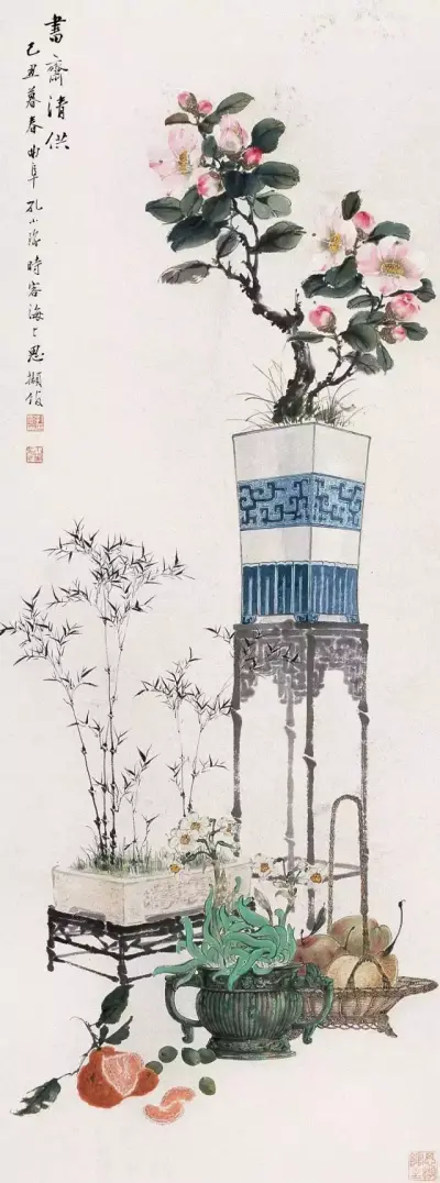 孔小瑜（1899－1984），原名宪英，生于慈溪庄桥孔家村。
擅长花卉博古，追求形象逼真，笔意松动逸格。并刻苦练就了强记默写的本领，从三代青铜器外，广涉人物、翎毛、走兽、鱼虫手到形俱，呼之欲出，无所不精。其博…