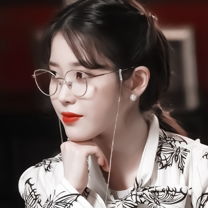  张满月*IU