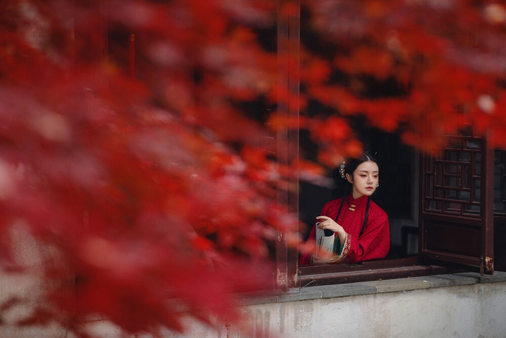 岁月静好，佳人如诗。