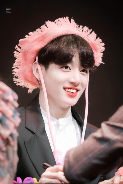 
“姐姐小国好想你，我等不及了。去我家里吧姐姐，我们一起玩游戏吧，好玩的游戏。和姐姐玩一定会更好玩的。”
