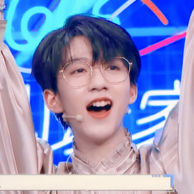 贺峻霖头像
原陆渝