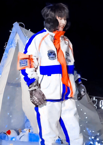 
∵纯白地·马嘉祺
