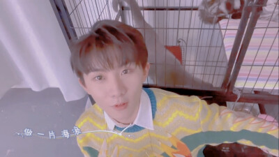 自截自p
时代少年团自拍mv 2
（严老师太难截了）