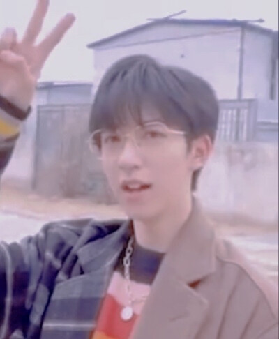 自截自p
时代少年团自拍mv 4