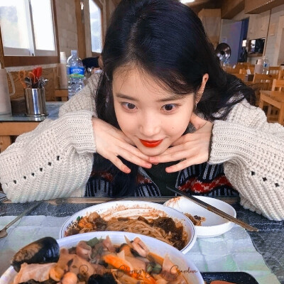 IU