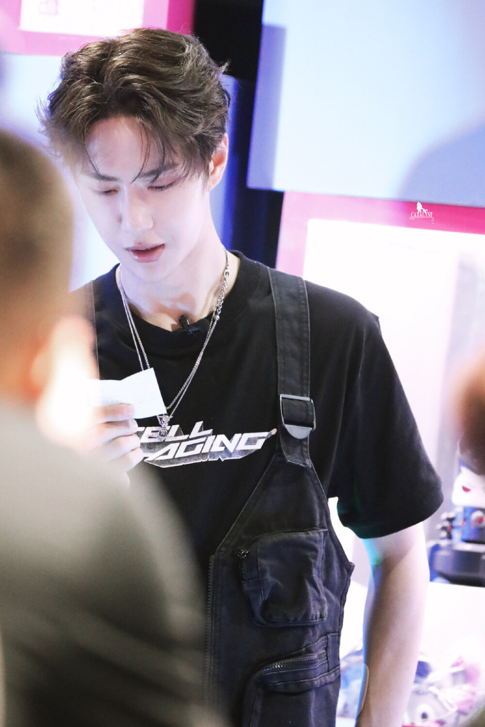 190727 王者荣耀体验展 @UNIQ-王一博 cr:logo