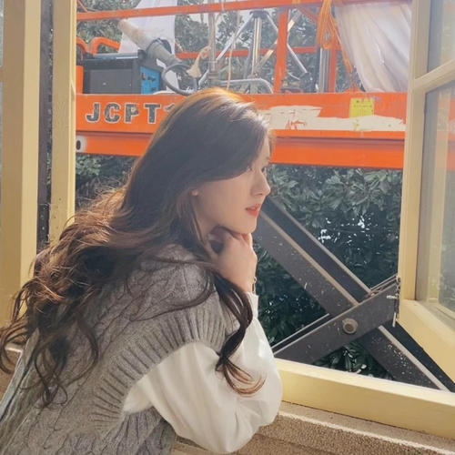 人间绝美露露子