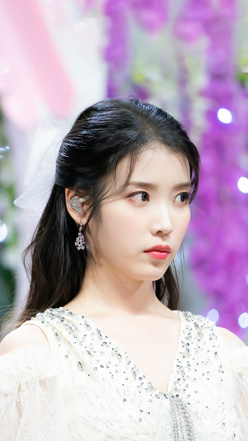 #IU##IU壁纸无水印#
IU手机壁纸｜修图9P ​
cr@__南宫_