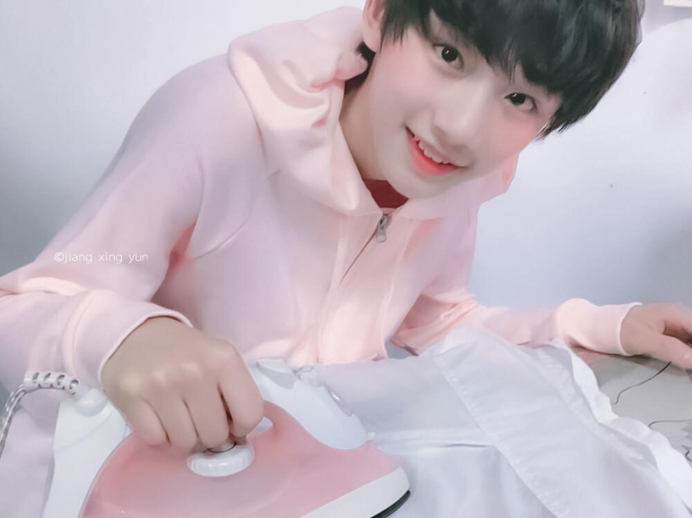 丁程鑫 ‖ 江星允
小丁女友视角